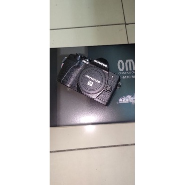 OLYMPUS  OM-D  E-M10 Mark III Body Only