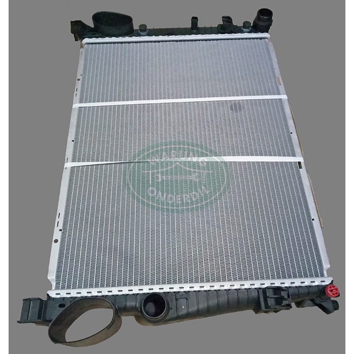 Radiator BMW 325i 2002 E46 Behr (Kode A 002))