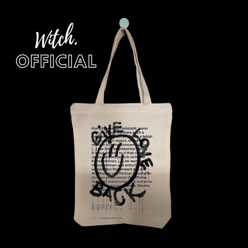 TOTE BAG GIVE LOVE BACK - TOTE BAG VINTAGE AESTHETIC SMILE KATA KATA - RESLETING CREAM PRIA WANITA T