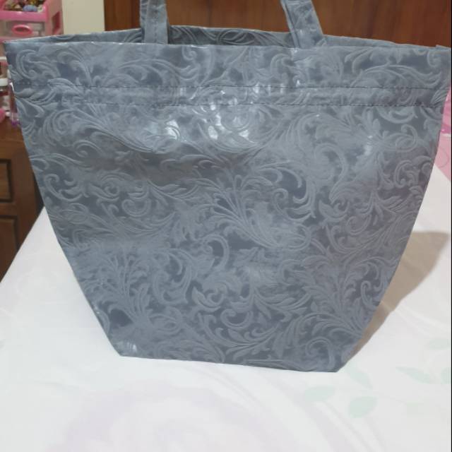 

Tas kain/ Goodie Bag / tas souvenir/tas kain bludru