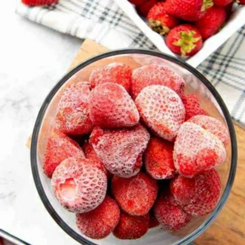 STRAWBERRY FROZEN FRESH MANIS 1KG