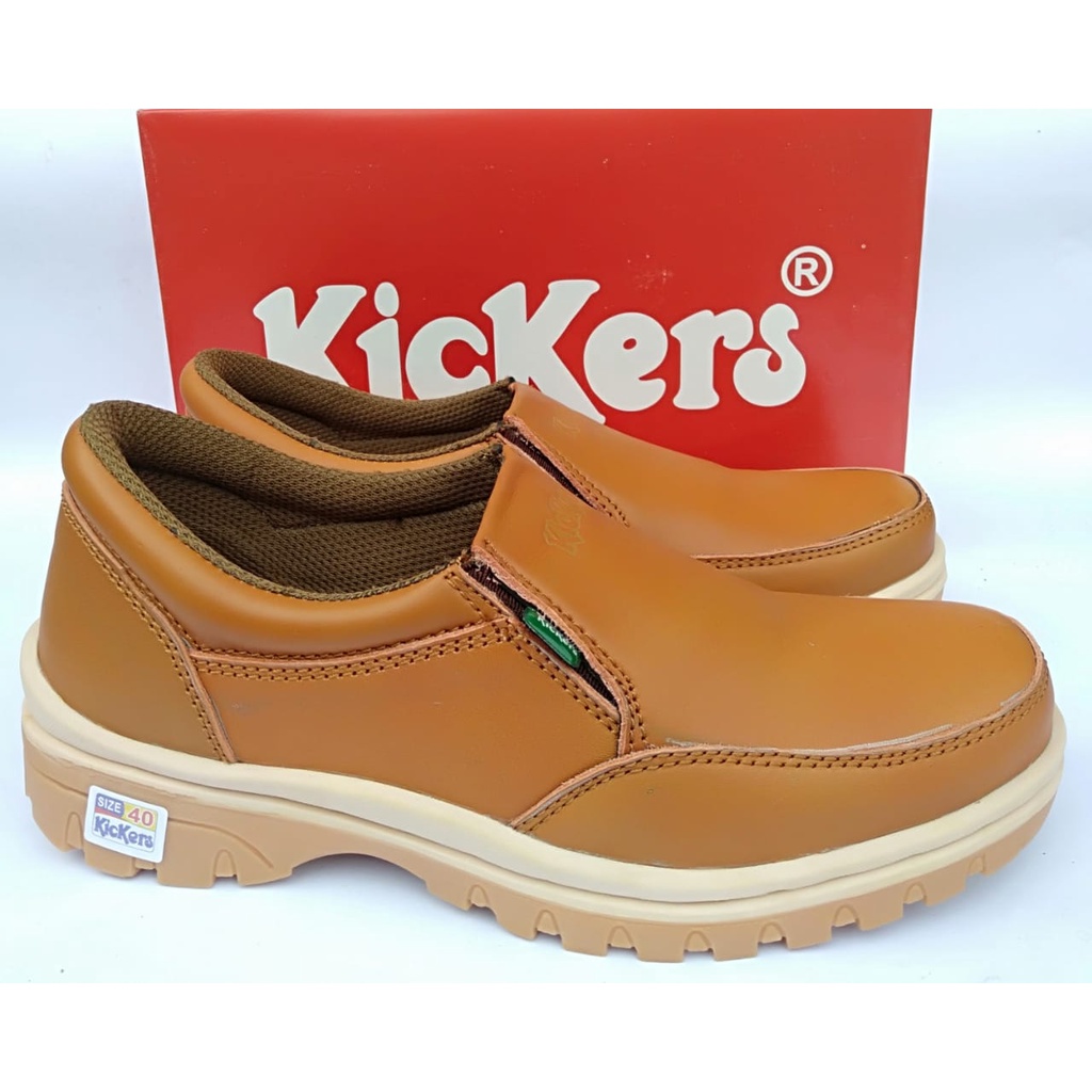 Kickers sepatu pria casual santai kulit asli original kasual slip on elastis selop tanpa taliterbaru