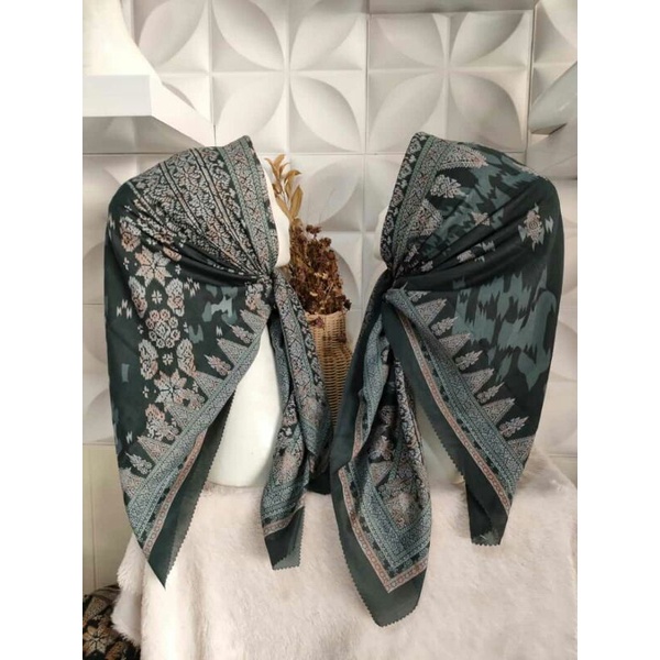 Hijab voal motif songket