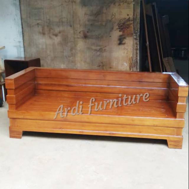 KURSI BOX BESAR - KURSI MINIMALIS KAYU JATI - KURSI SANTAI - BALE BALE - KURSI BESAR  MEBEL JEPARA