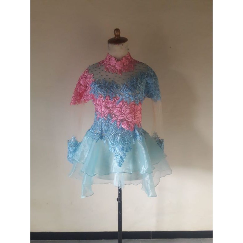 Kebaya broklat