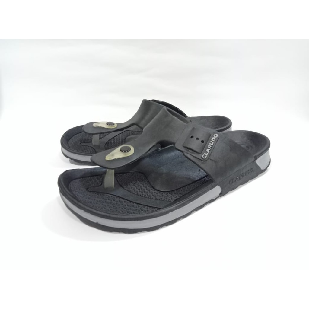 (COD) Sandal Jepit Full Hitam Santai Karet Pria Clarudo 1132