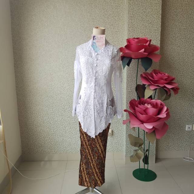 GAUN PENGANTIN KEBAYA AKAD