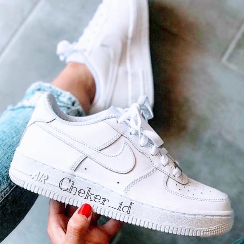 sepatu putih pria dan wanita tred masa kini sneaker tongkrongan kekinian terlaris nk air force 1 one