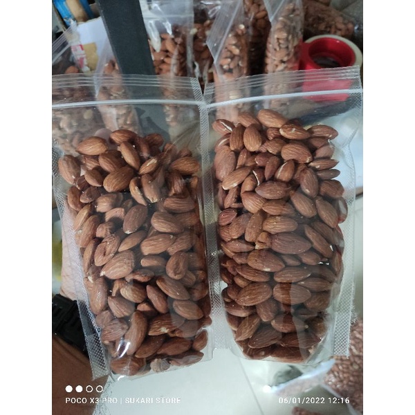 

kacang almond panggang 500 gram