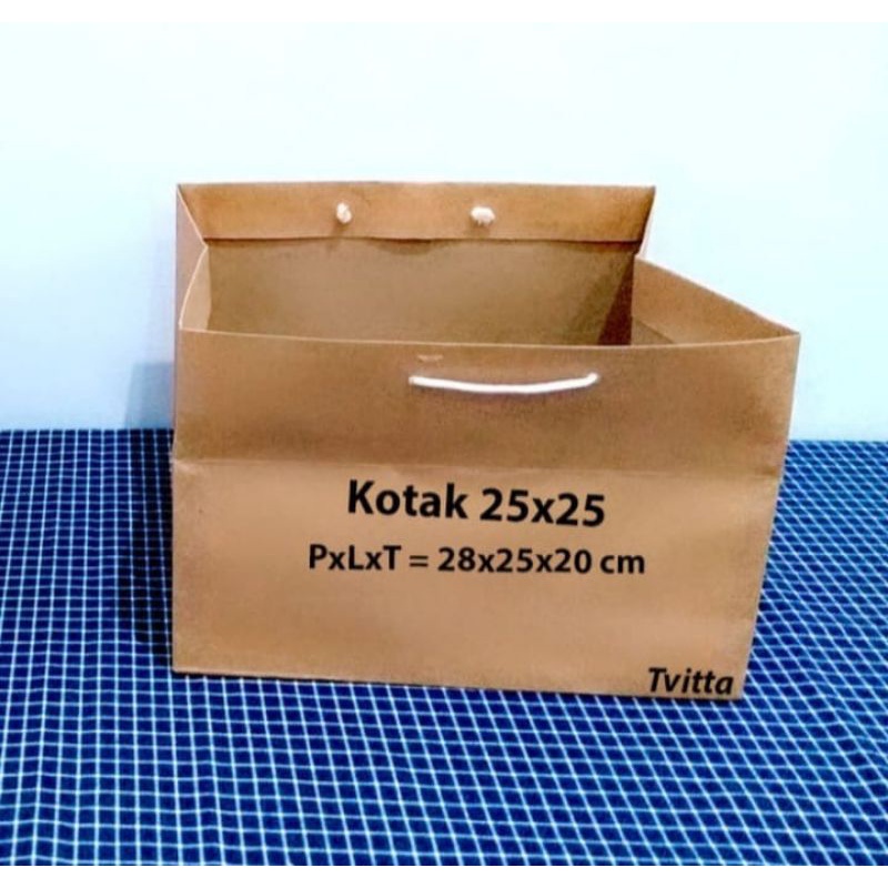 

Paper bag kotak Nasi 22x 22|Paperbag Bolu Coklat polos size kotak 25x25 isi 12 pcs