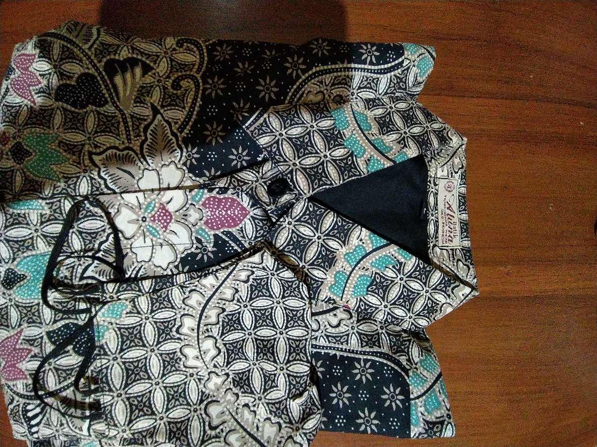 Kemeja Batik Pria Lengan Panjang Size M L Xl Xxl Atasan Kemeja Batik Panjang Free Masker