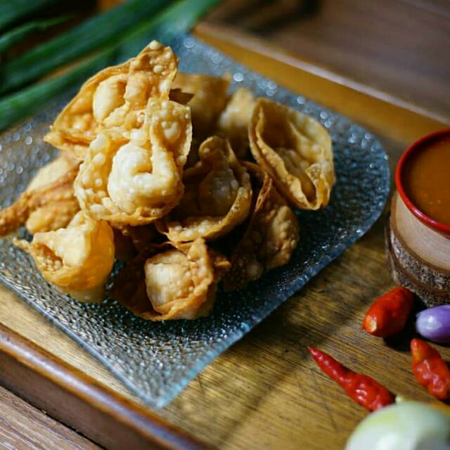 

Pangsit goreng ayam frozen