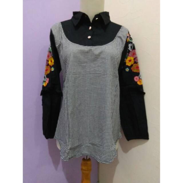 Baju motif bunga bordir