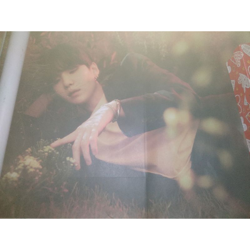 poster hybe insight suga & jk boleh nego di chat