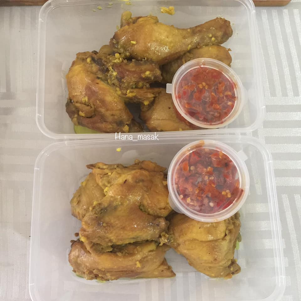 

Ayam Ungkep Rempah 1 ekor