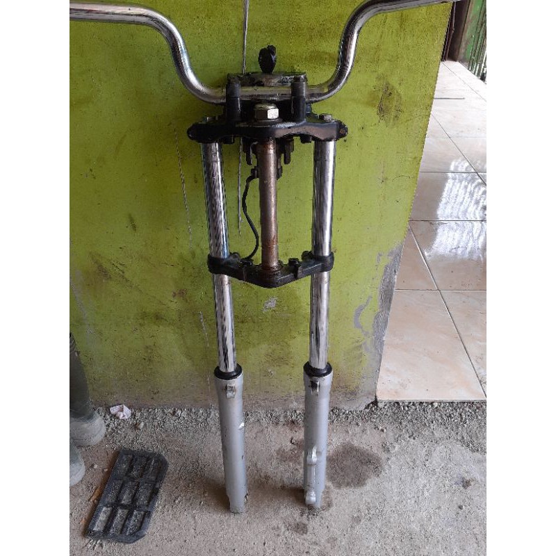 Shock depan megapro primus