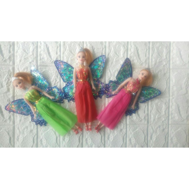 Boneka peri sayap