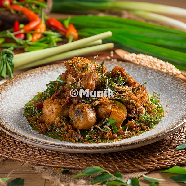 

Munik Resto's Ayam Tangkap Ready to Cook