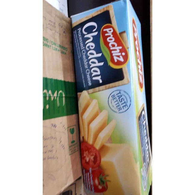 

Keju- Keju Prochiz Cheddar Premium 2Kg -Keju.