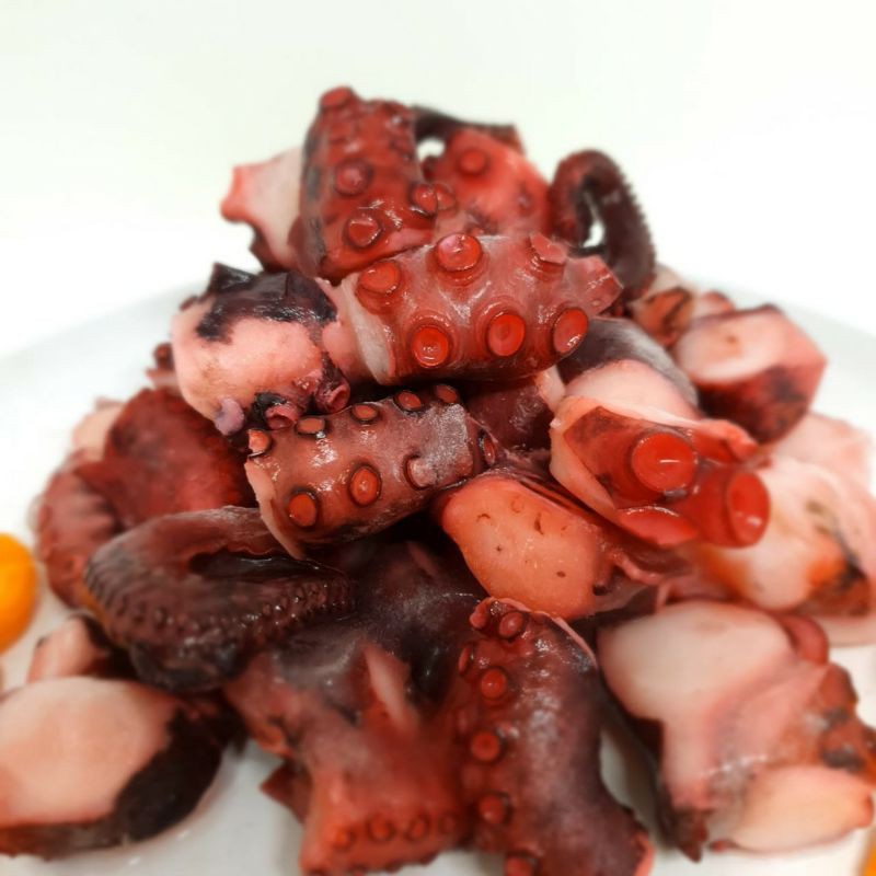 Octopus Boiled Gurita 1kg frozen Fresh isian takoyaki okonomiyaki nakji bokkeum kaki baby gurita seafood baby octopus