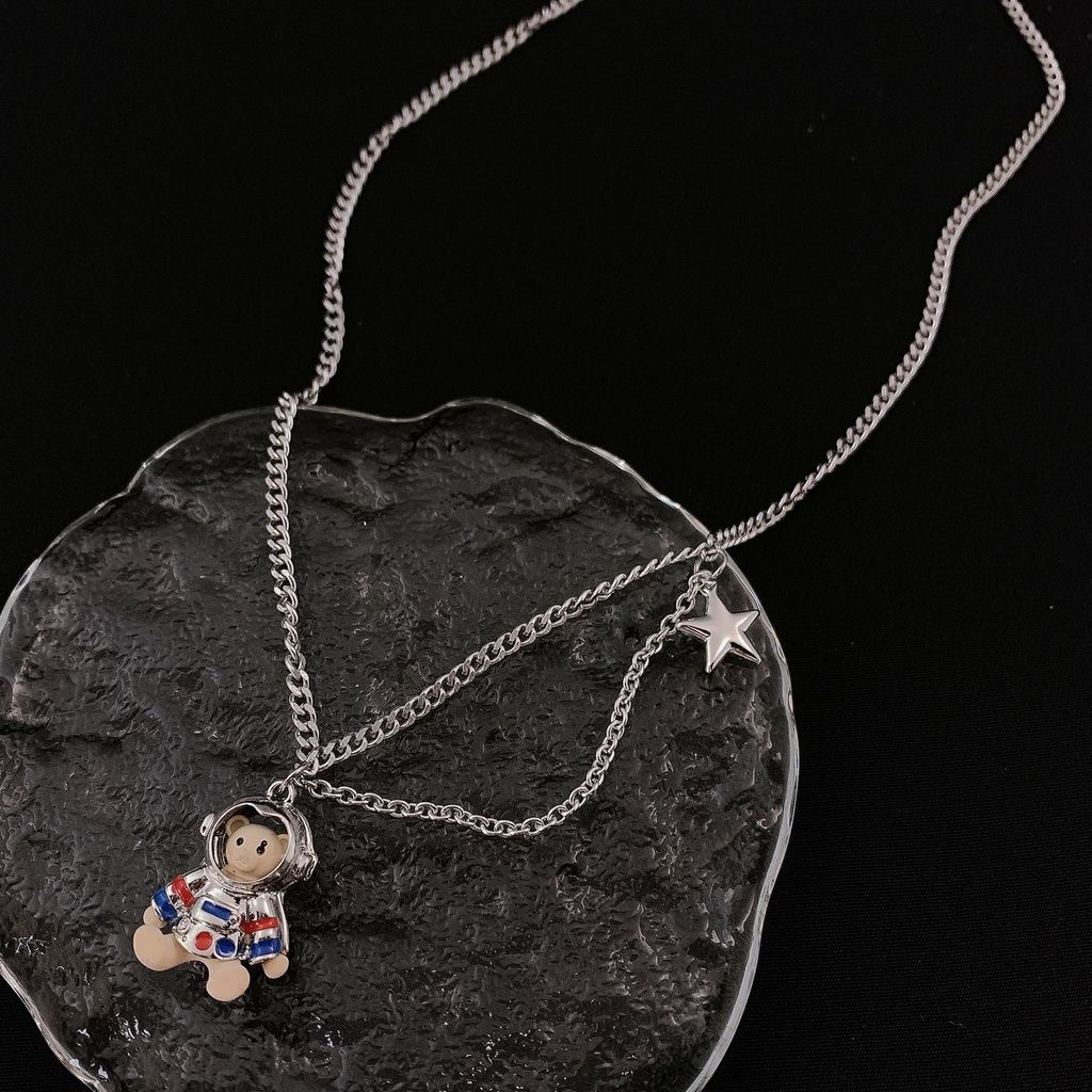 Kalung Rantai Dengan Liontin Astronot / Beruang Untuk Wanita