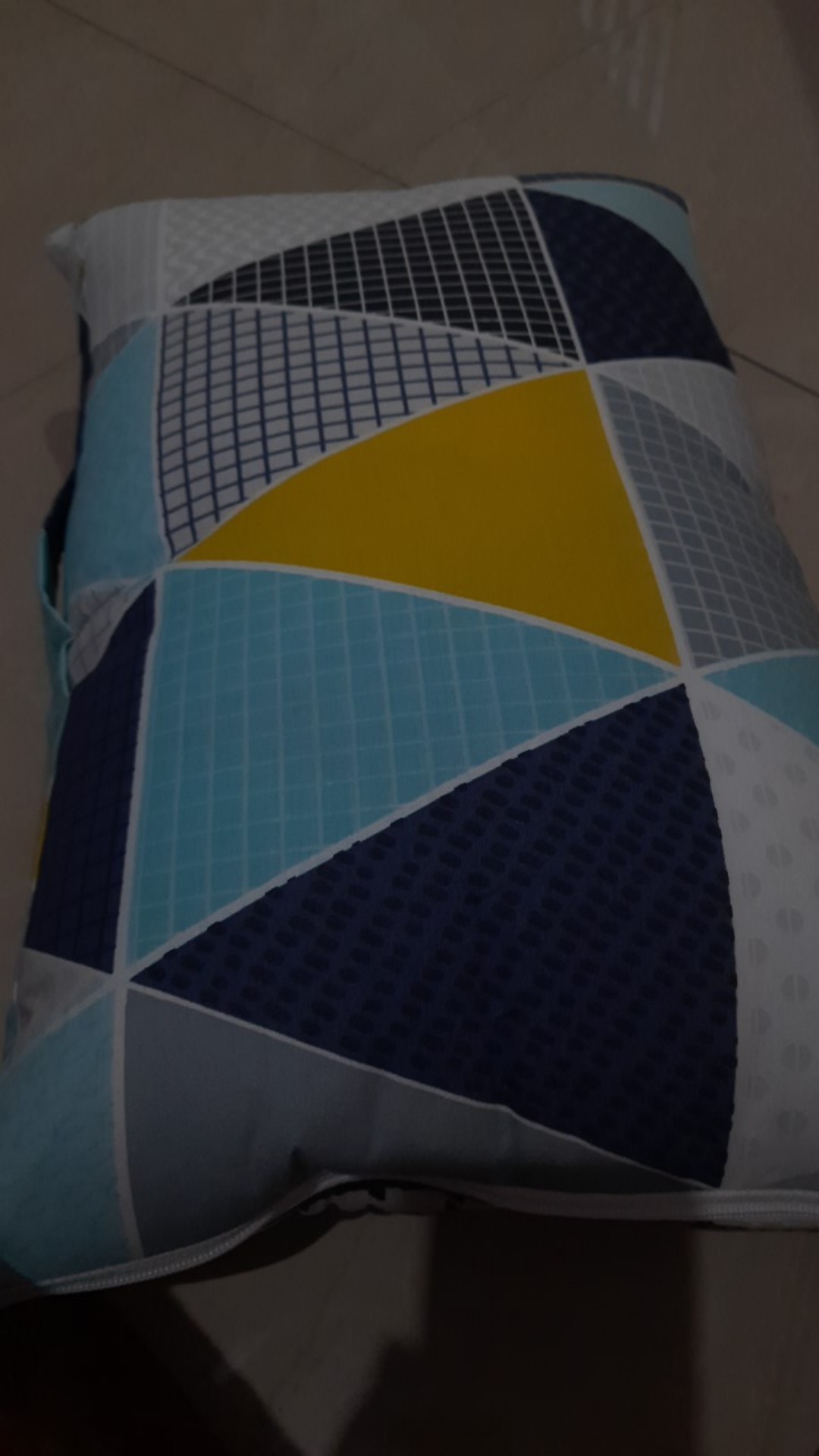 Balmut (bantal Selimut) Besar Motif Dewasa Blue Trivia