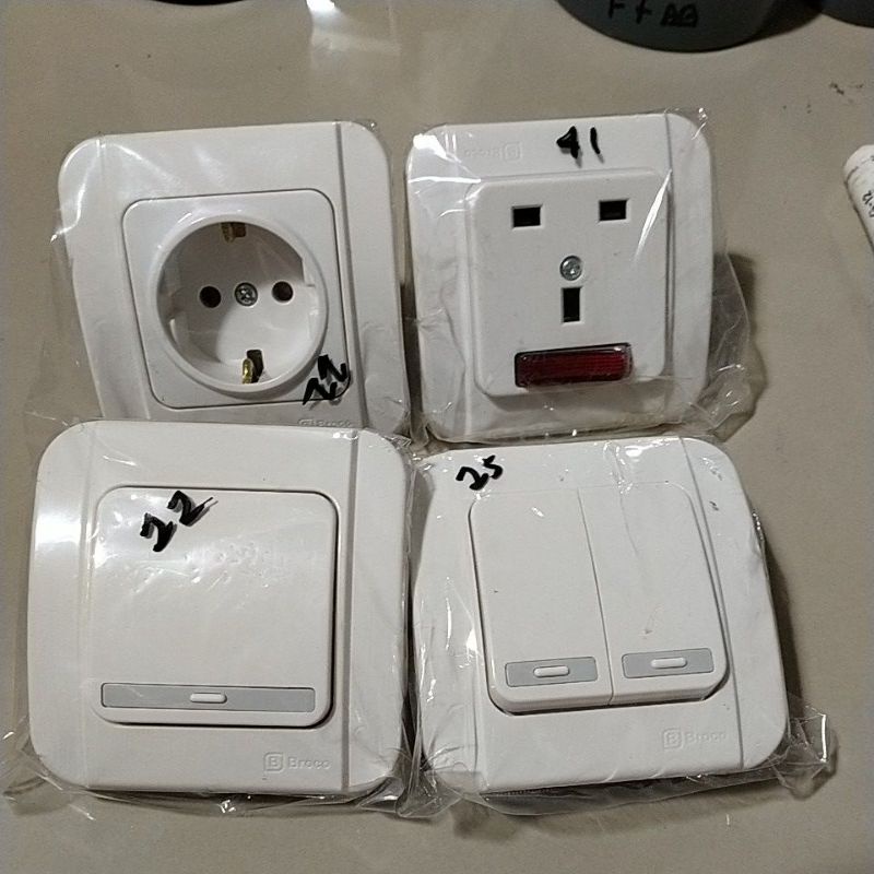 Saklar Tunggal Saklar Double Stop kontak AC Terminal Broco Galileo