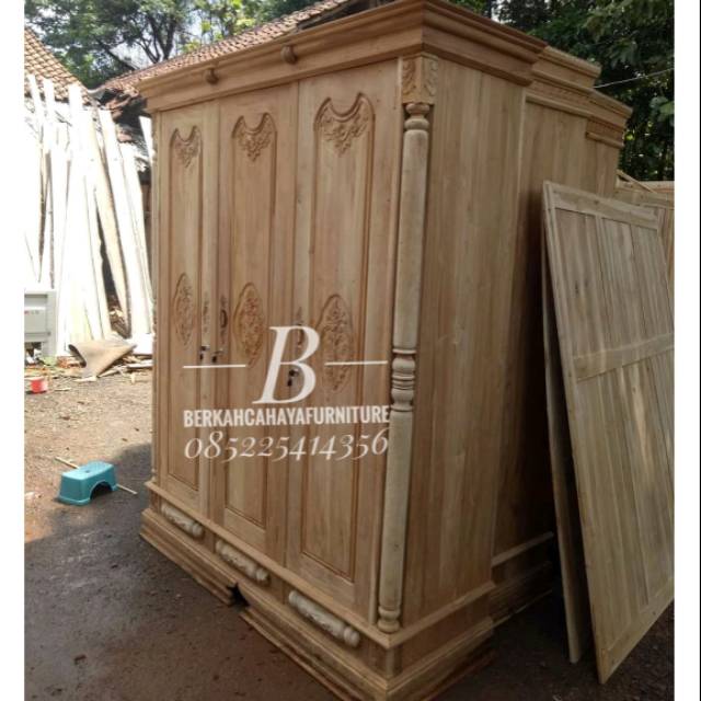 Lemari pakaian kayu jati 3 pintu pluru mentahan