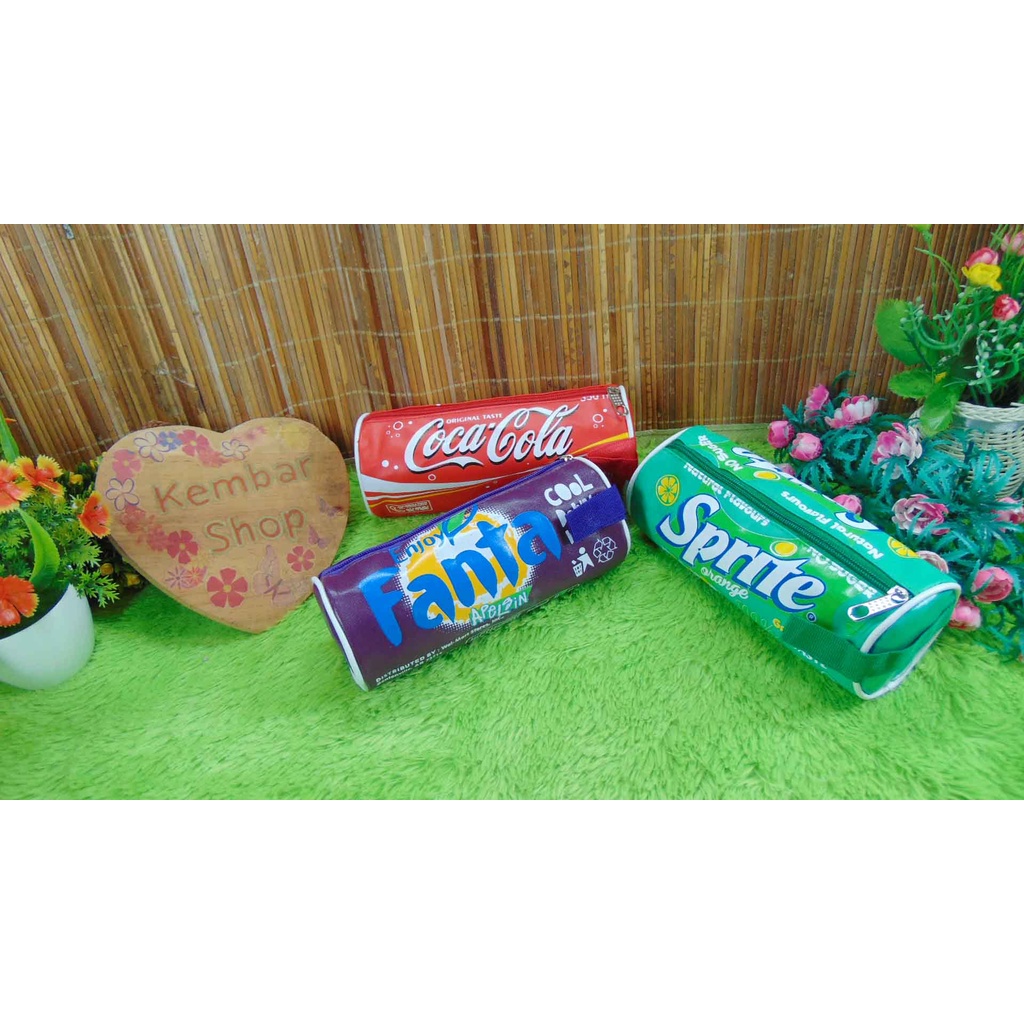 

T-PEN-DRINK Tempat Pensil Dosgrip dengan Ritsleting Fanta Coca Cola Sprite Varian Random