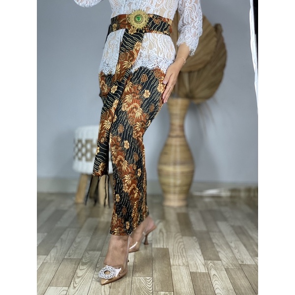 kamen plisket batik liris kembang bahan BSW free selendang|rok plisket batik bali