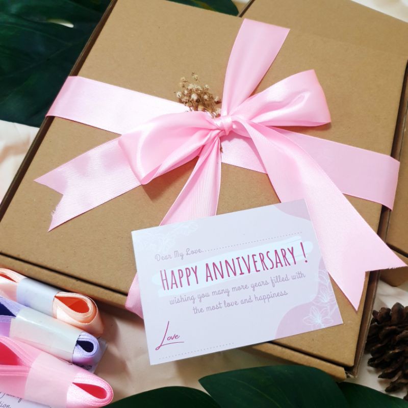 

GIFTBOX SATIN PINK with GIFT CARD