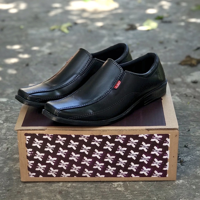 SEPATU PANTOFEL PRIA | SEPATU KANTOR PRIA | SEPATU PANTOFEL SLIP ON | SEPATU PANTOFEL HITAM