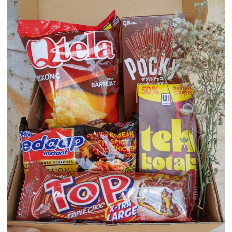 

SNACK BOX / SNACKBOX / GIFT BOX WISUDA dan ULANG TAHUN MURAH (FREE BUBBLE WRAP)