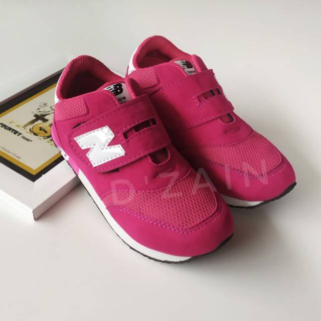 sepatu anak perempuan/sneaker anak perempuan/sepatu anak sport