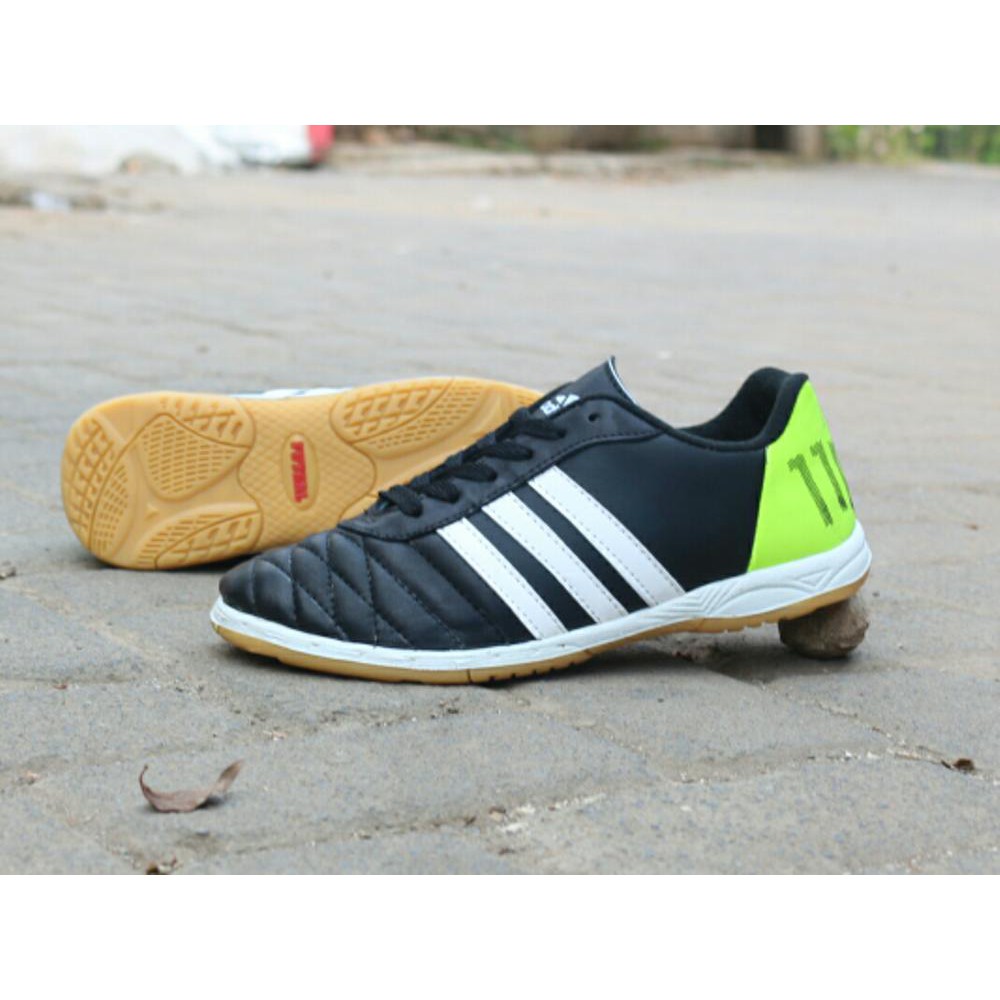 Sepatu Futsal Kulit Adidas 11 Pro Ijo