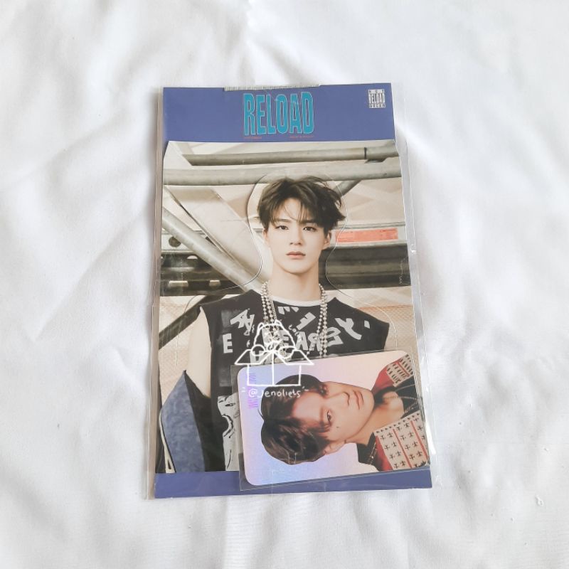 Standae Holo Reload Jeno