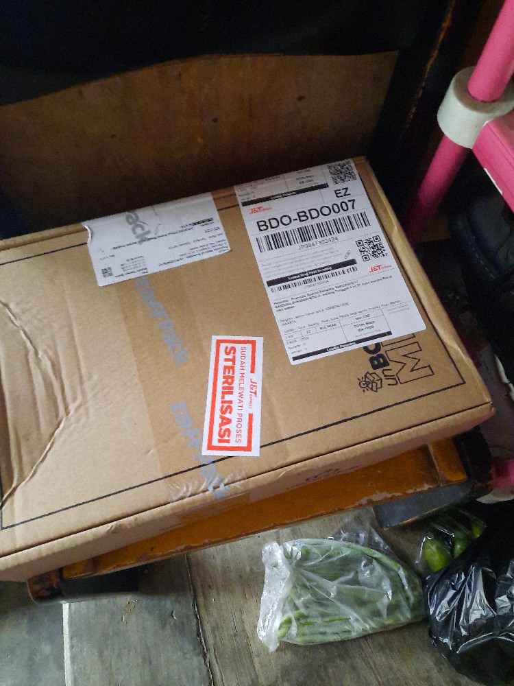 Mama Lemon Lime (kecil) 120ml Greentea Charcoal Refill (no.210)