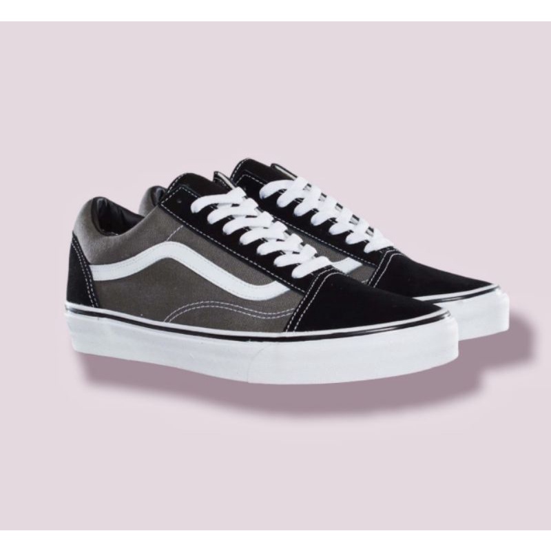 V4NS OLDSKOOL BLACK WHITE CLASIC SEPATU SNEAKERS PRIA SNEAKERS WANITA SEPATU SNEAKERS  IMPORT