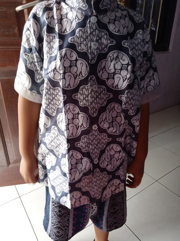 Kemko Batik Anak Dan Dewasa Motif Gelung Abu