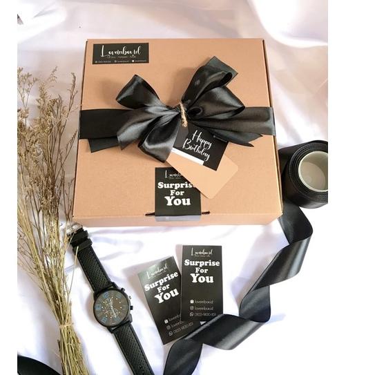 

Hot - HADIAH ULANG TAHUN COWO / KADO ULANG TAHUN / HAMPERS KADO COWO / KADO COWO / KADO PACAR / GIFT BOX COWO / KADO ANNIVERSARY / JAM TANGAN PRIA / PARFUM / HADIAH ULTAH / HADIAH WISUDA / HADIAH ANNIVERSARY / HADIAH PACAR