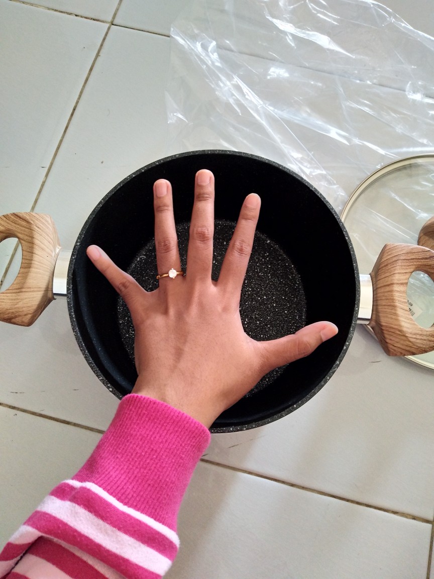 Panci Sauce Pot D20cm H8cm Non Stick Marble Yoshikawa