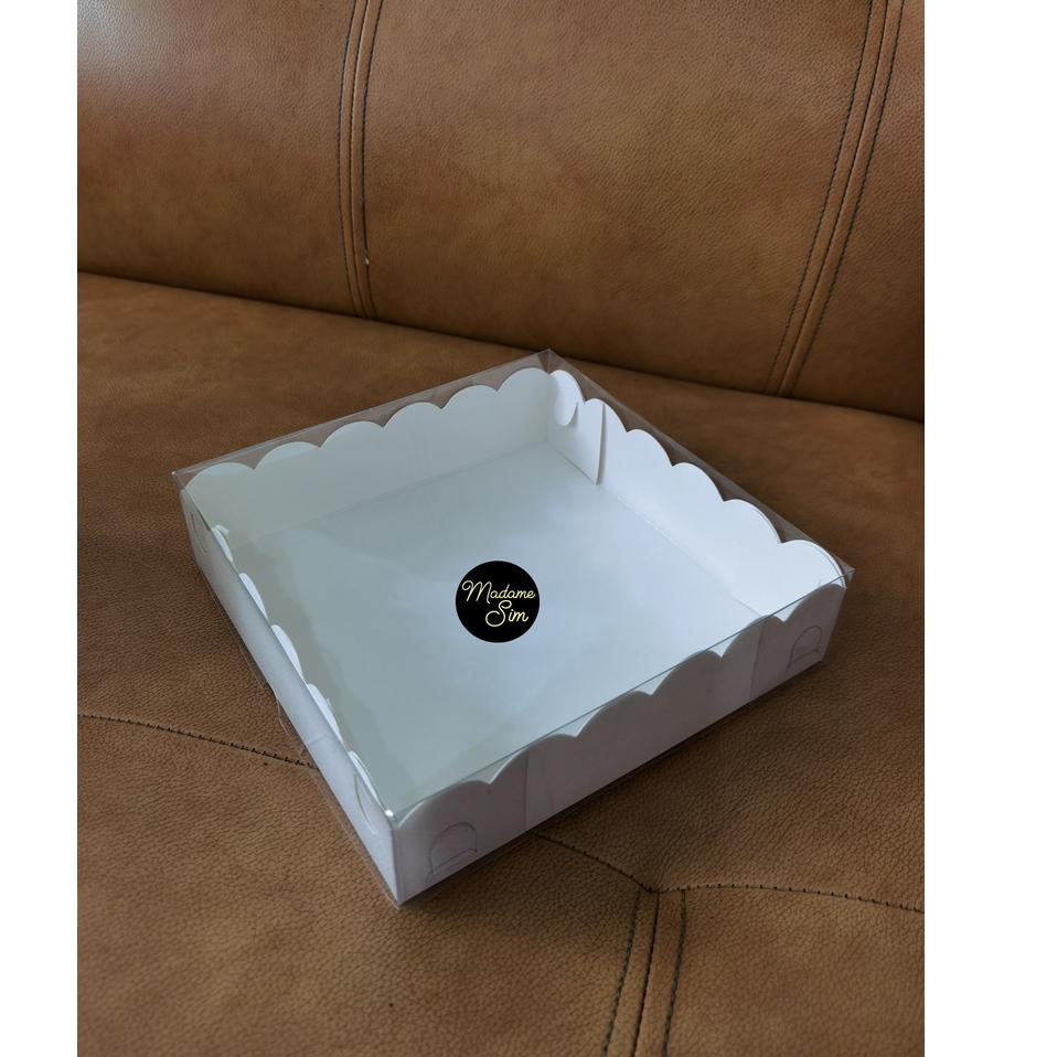 

♙ BOX MIKA PUTIH - DUS KUE - KOTAK - KARDUS 20.5 x 20.5 x 4.5 CM (ISI : 10 PCS) ➸