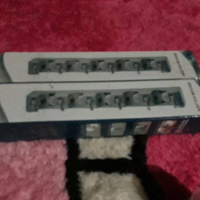 Gantungan Sapu Pel Sikat Kemoceng 5 Slot Praktis