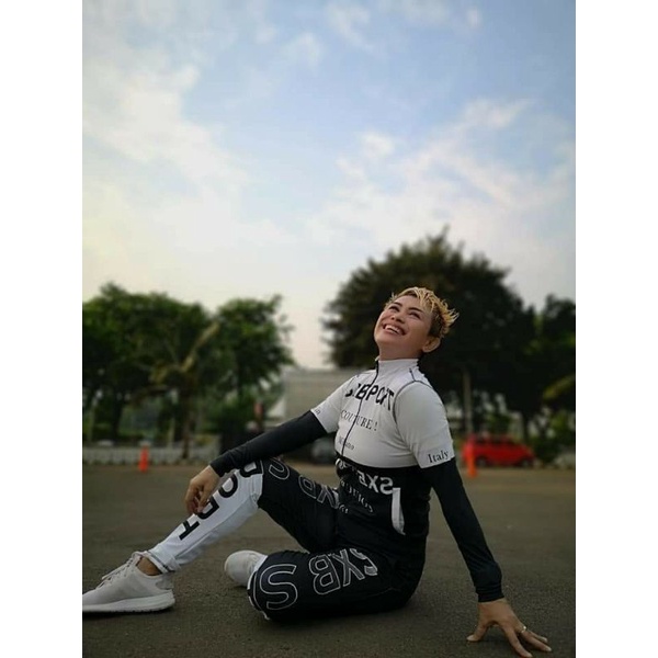 menjua setelan olahrga senam sxb sport unique fashion jaket dan joger