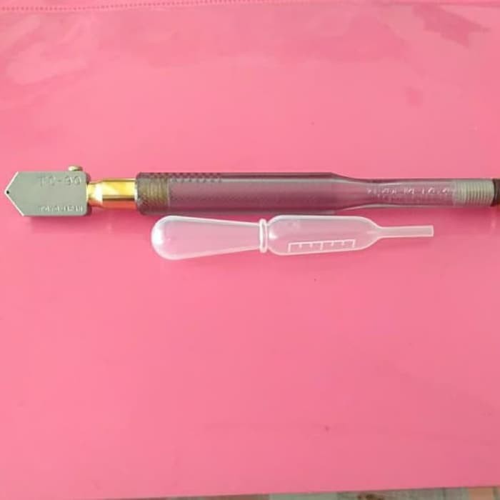 

Toyo TC 90 Japan Original Glass Cutter / Pisau Potong Kaca
