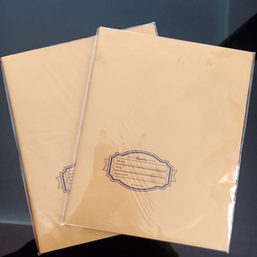 

Sampul Cokelat Buku Tulis Quarto Polos dan Motif Isi 20 Lembar Bahan Tebal