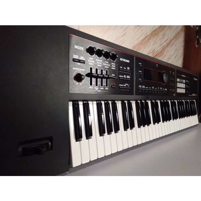 Synthesizer Keyboard Roland XPS30