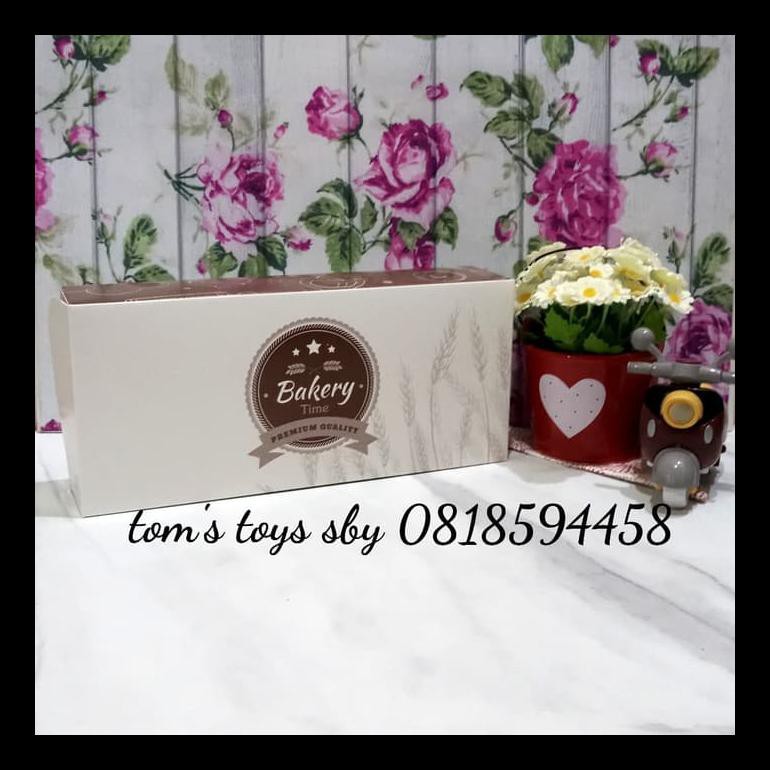 

KOTAK DUS BOX KUE BROWNIES FOOD GRADE PAPER 23,5 X 10,5 X 5 CM BERKUALITAS