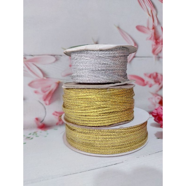 

pita perak emas ukuran kecil