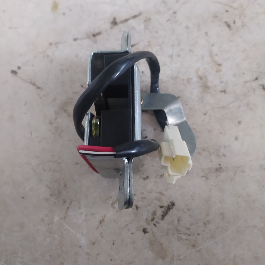 Door Lock Pintu Bagasi Mobil Kijang 7K 7 K 69350-30840